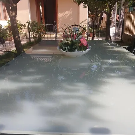 Kristina Mitllari 2 Hétvégi ház Pogradec