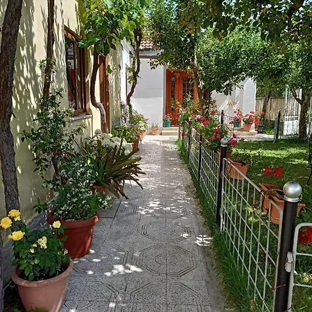 Landhaus Kristina Mitllari 2 *